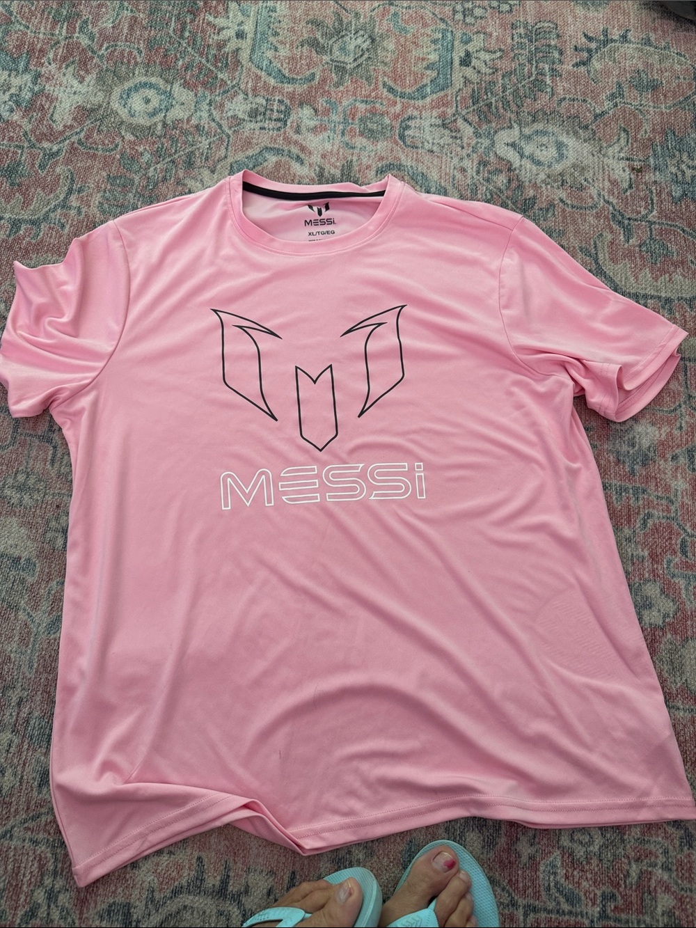 MESSI Men's Short Sleeve Athletic Tee in Pink